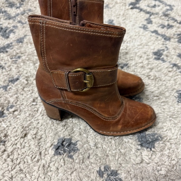 Indigo by Clarks Brown Leather Buckle Ankle Boots Women’s Size 49 - Picture 3 of 10